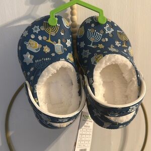 NWT Kids Crocs